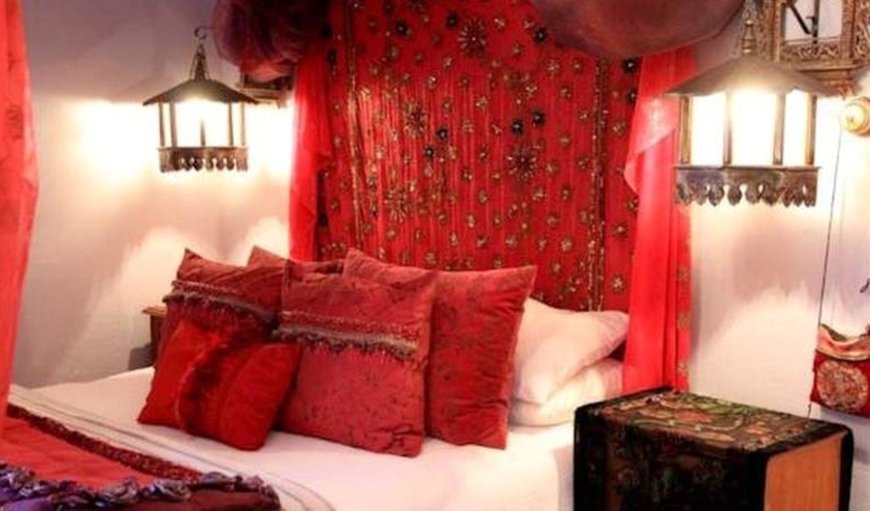 Gypsy Room: Gypsy Room - Bedroom with a double bed